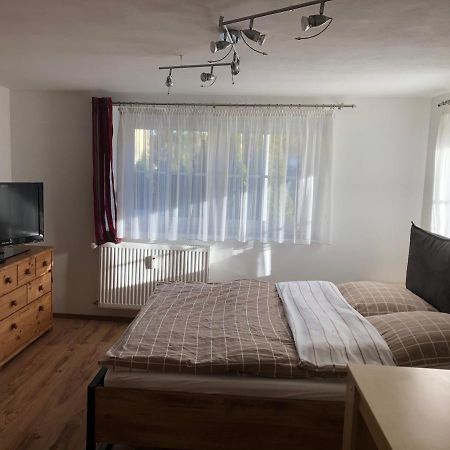 Guest Appartements Mit 2 Getrennten Schlafzimmern Fuer 4 Personen 24H Check In Aalen Exterior photo