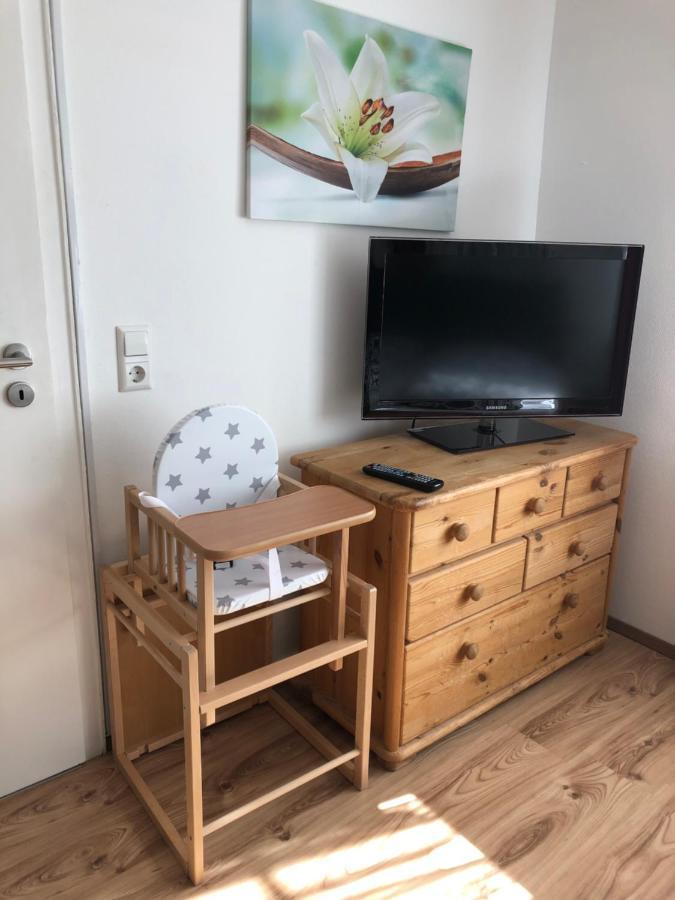 Guest Appartements Mit 2 Getrennten Schlafzimmern Fuer 4 Personen 24H Check In Aalen Exterior photo