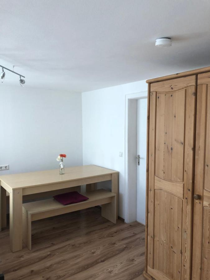 Guest Appartements Mit 2 Getrennten Schlafzimmern Fuer 4 Personen 24H Check In Aalen Exterior photo