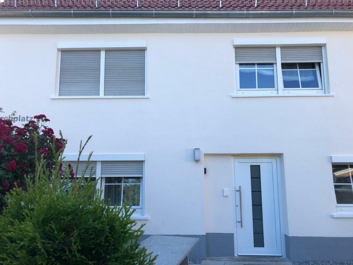 Guest Appartements Mit 2 Getrennten Schlafzimmern Fuer 4 Personen 24H Check In Aalen Exterior photo